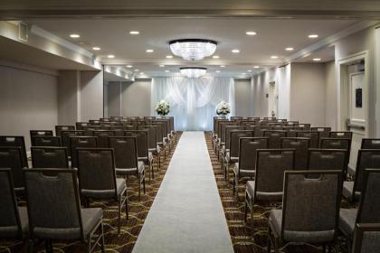 Doubletree By Hilton Fairfield Hotel & Suites - image 21