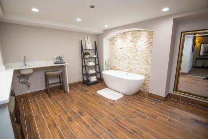 Best Western Plus Fairfield Executive Inn - image 14