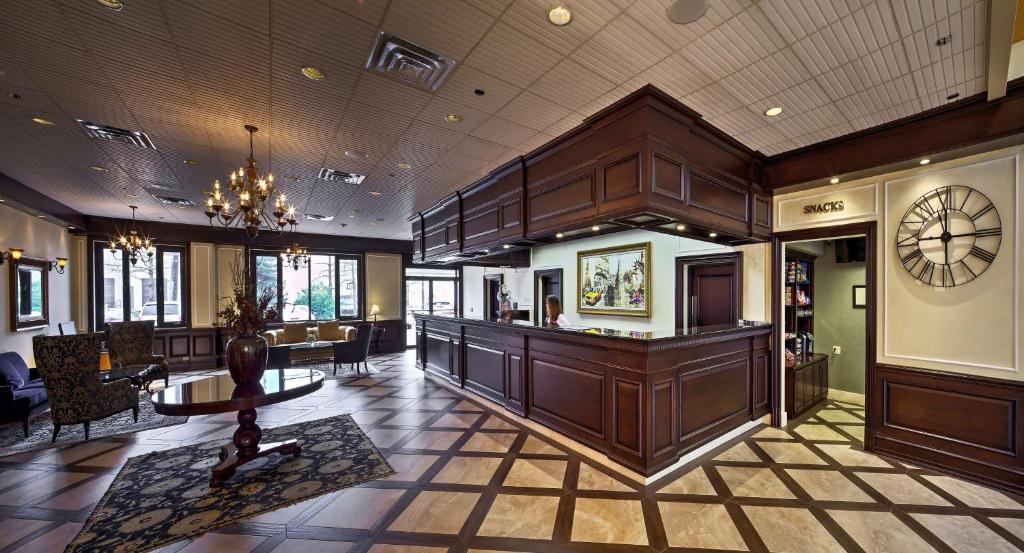 Best Western Plus Fairfield Executive Inn - image 3