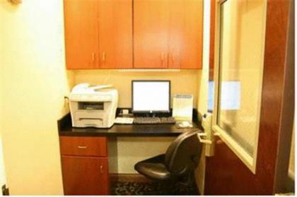 Hampton Inn Cincinnati Northwest Fairfield - image 14