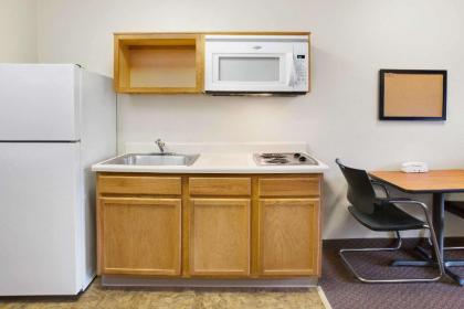 WoodSpring Suites Cincinnati Fairfield - image 11