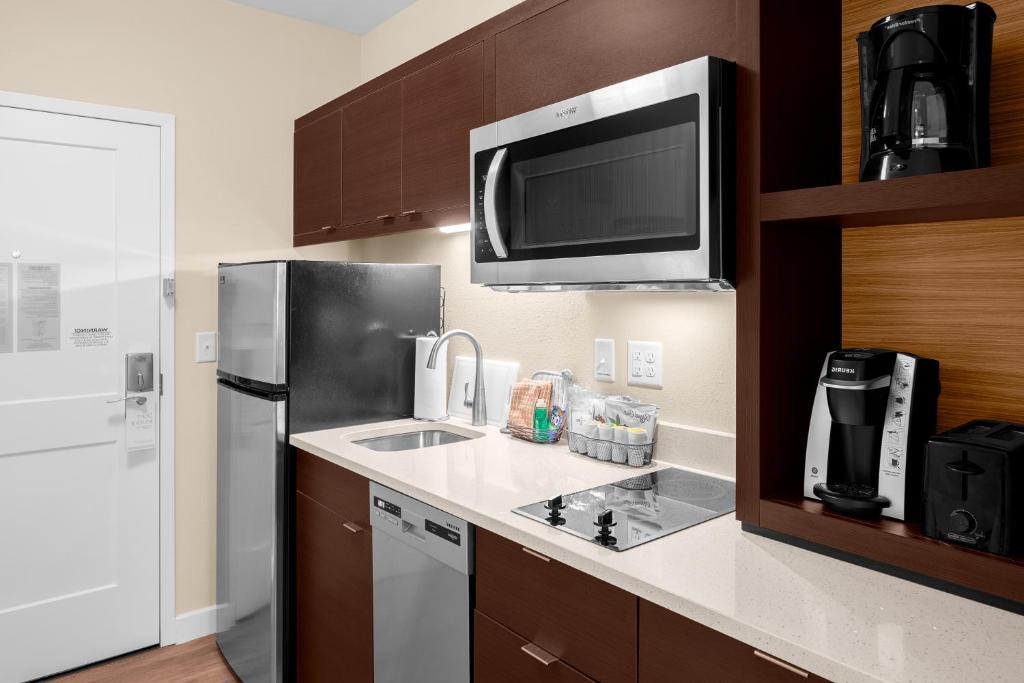 TownePlace Suites Cincinnati Fairfield - image 6