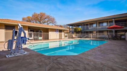 Best Western Cordelia Inn - image 11