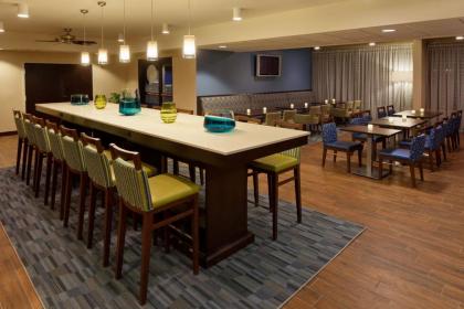 Hampton Inn New Bedford/Fairhaven - image 14