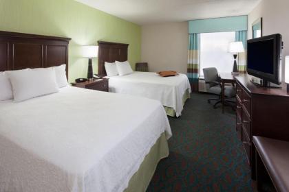 Hampton Inn New Bedford/Fairhaven - image 9