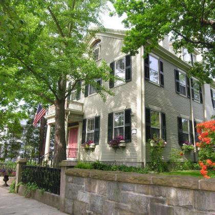 Delano Homestead Bed and Breakfast Fairhaven Massachusetts