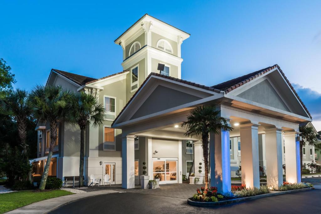 Holiday Inn Express Fairhope - Point Clear an IHG Hotel - main image
