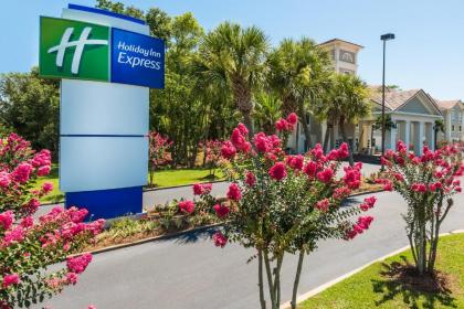 Holiday Inn Express Fairhope - Point Clear an IHG Hotel - image 12