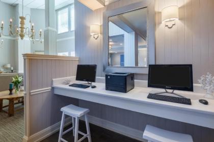 Holiday Inn Express Fairhope - Point Clear an IHG Hotel - image 9