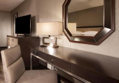 Sheraton Bucks County Langhorne - image 21