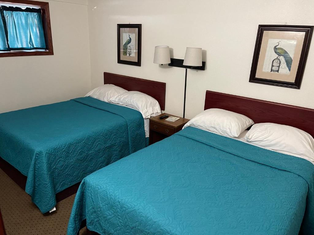Highland Court Motel - main image