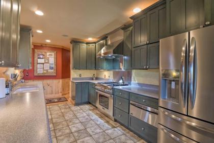 Fairplay Log Cabin with Deck 26 Mi to Breck! - image 11