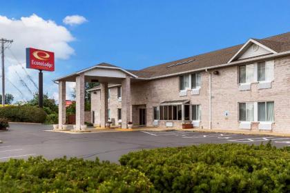 Econo Lodge Inn & Suites Fairview Heights - St Louis