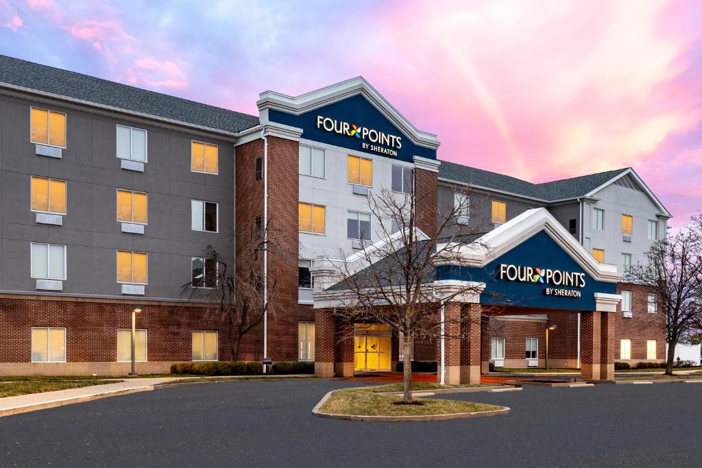 Four Points by Sheraton St. Louis - Fairview Heights - main image