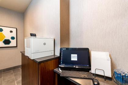 Four Points by Sheraton St. Louis - Fairview Heights - image 5