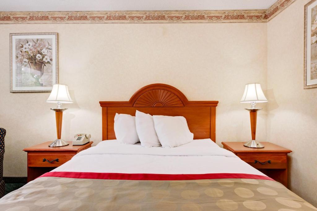 Ramada by Wyndham Cleveland Airport West - image 6