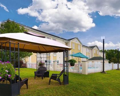 Quality Inn Spring mills   martinsburg North West Virginia