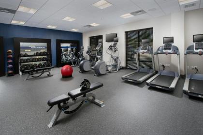 Hampton Inn & Suites Falls Church - image 15