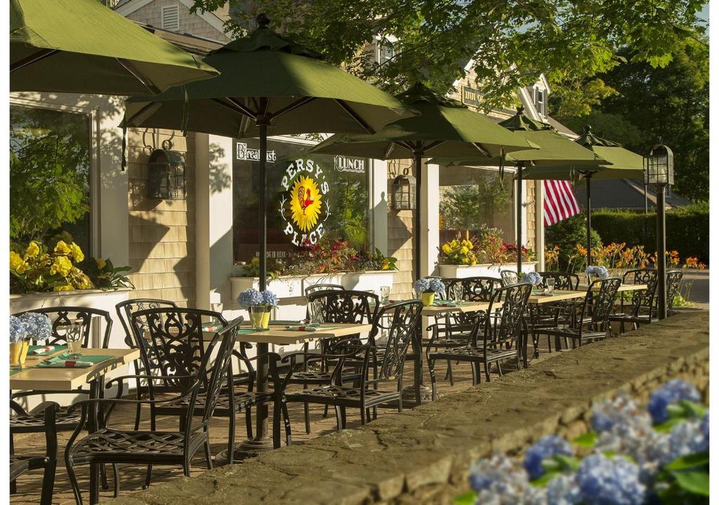 Inn on the Square - image 2