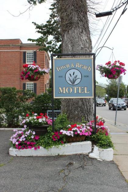 town  Beach motel Falmouth Massachusetts