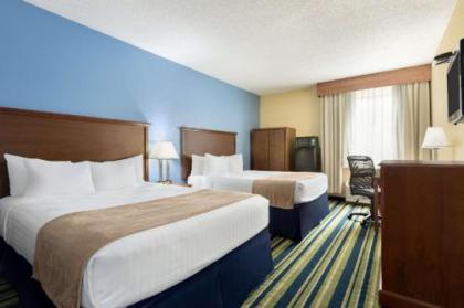 Days Inn by Wyndham Fargo - image 5
