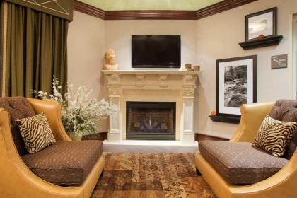 Hampton Inn and Suites Hartford/Farmington - image 21