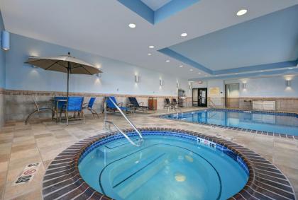 Hampton Inn Farmington - image 12