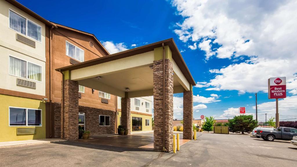 Best Western Plus the Four Corners Inn - main image