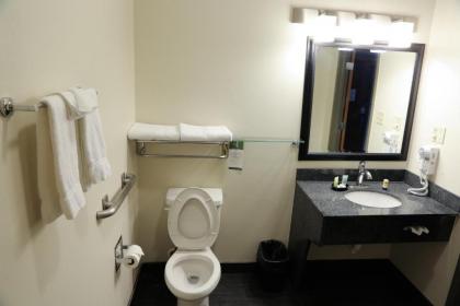 Best Western Plus the Four Corners Inn - image 3