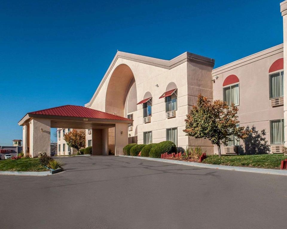 Quality Inn & Suites Farmington - main image