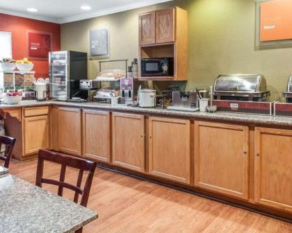 Quality Inn & Suites Farmington - image 14