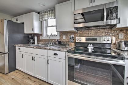 Farm-Style Ste Genevieve House with Fire Pit! - image 11