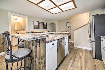 Farm-Style Ste Genevieve House with Fire Pit! - image 9