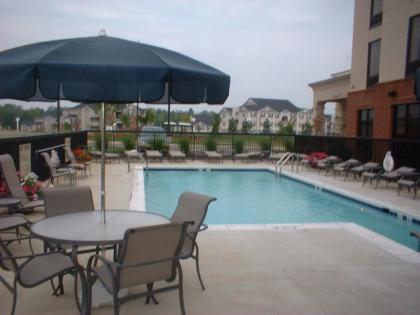 Hampton Inn Farmville - image 9