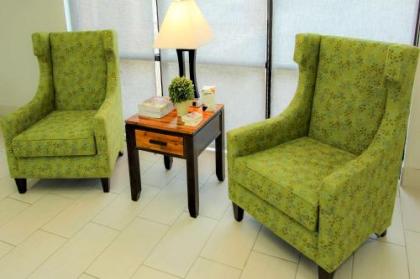Quality Inn Fayetteville I-95 - image 1
