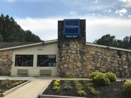 Travelodge by Wyndham Fayetteville - image 3