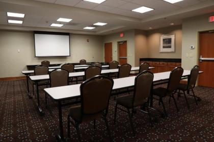 Hampton Inn Fayetteville - image 12