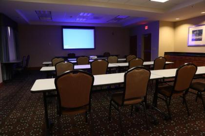 Hampton Inn Fayetteville - image 13