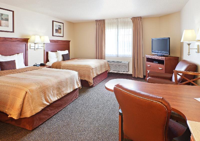 Candlewood Suites Fayetteville - image 3