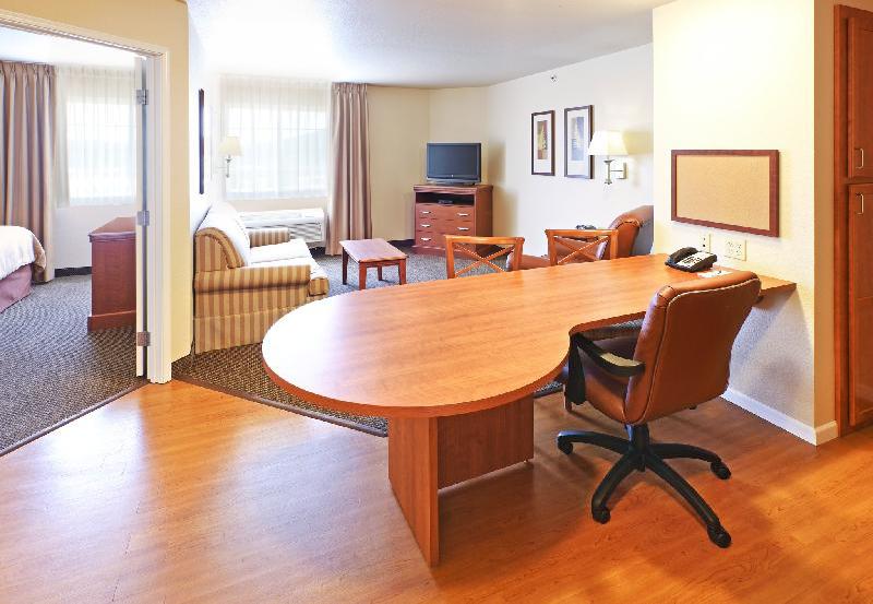 Candlewood Suites Fayetteville - image 4