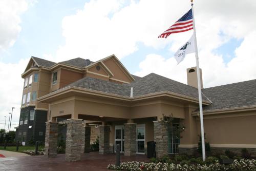 Homewood Suites by Hilton Fayetteville - main image
