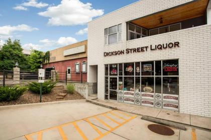 Dickson St Condo - On Dickson Street - Fayetteville Entertainment Hub - image 15