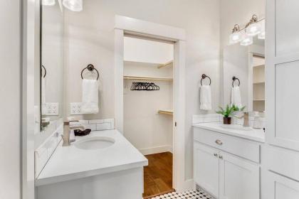 Harribo Townhome - Walk EVERYWHERE - Downtown Fay - image 13