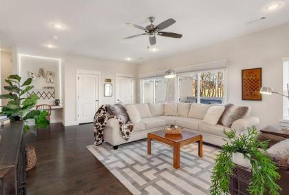 Harribo Townhome - Walk EVERYWHERE - Downtown Fay - image 9