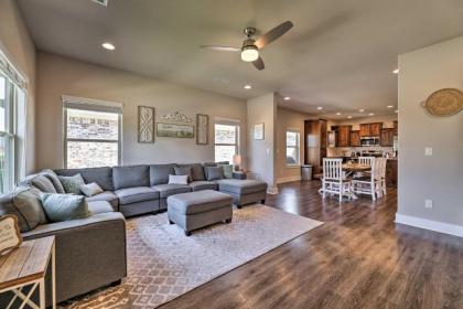 Fayetteville House Pool Access and Gas Grill! - image 3
