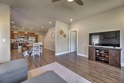 Fayetteville House Pool Access and Gas Grill! - image 5