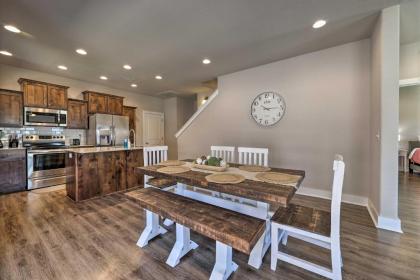 Fayetteville House Pool Access and Gas Grill! - image 6
