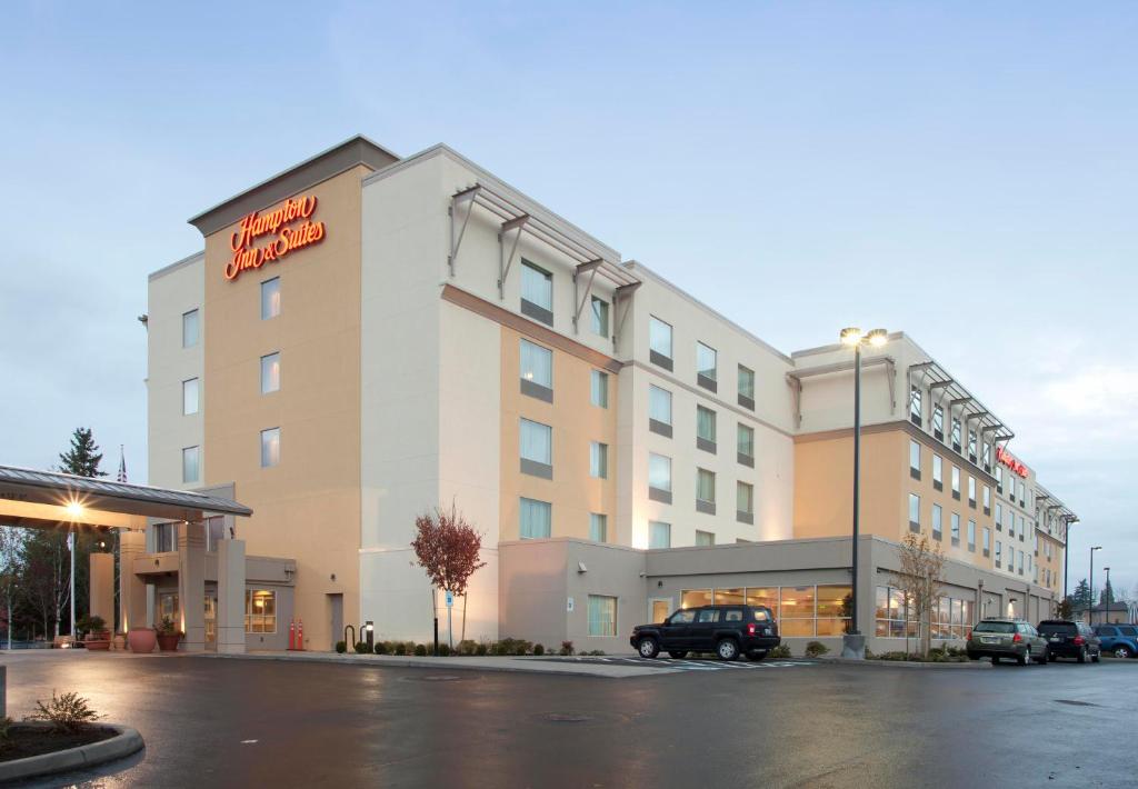 Hampton Inn & Suites Seattle/Federal Way - main image
