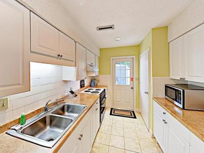 New Listing! Wooded Sanctuary On Golf Course WithPool Condo - image 3