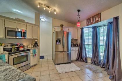 Family House with Yard - 1mi to Fernandina Beach - image 4